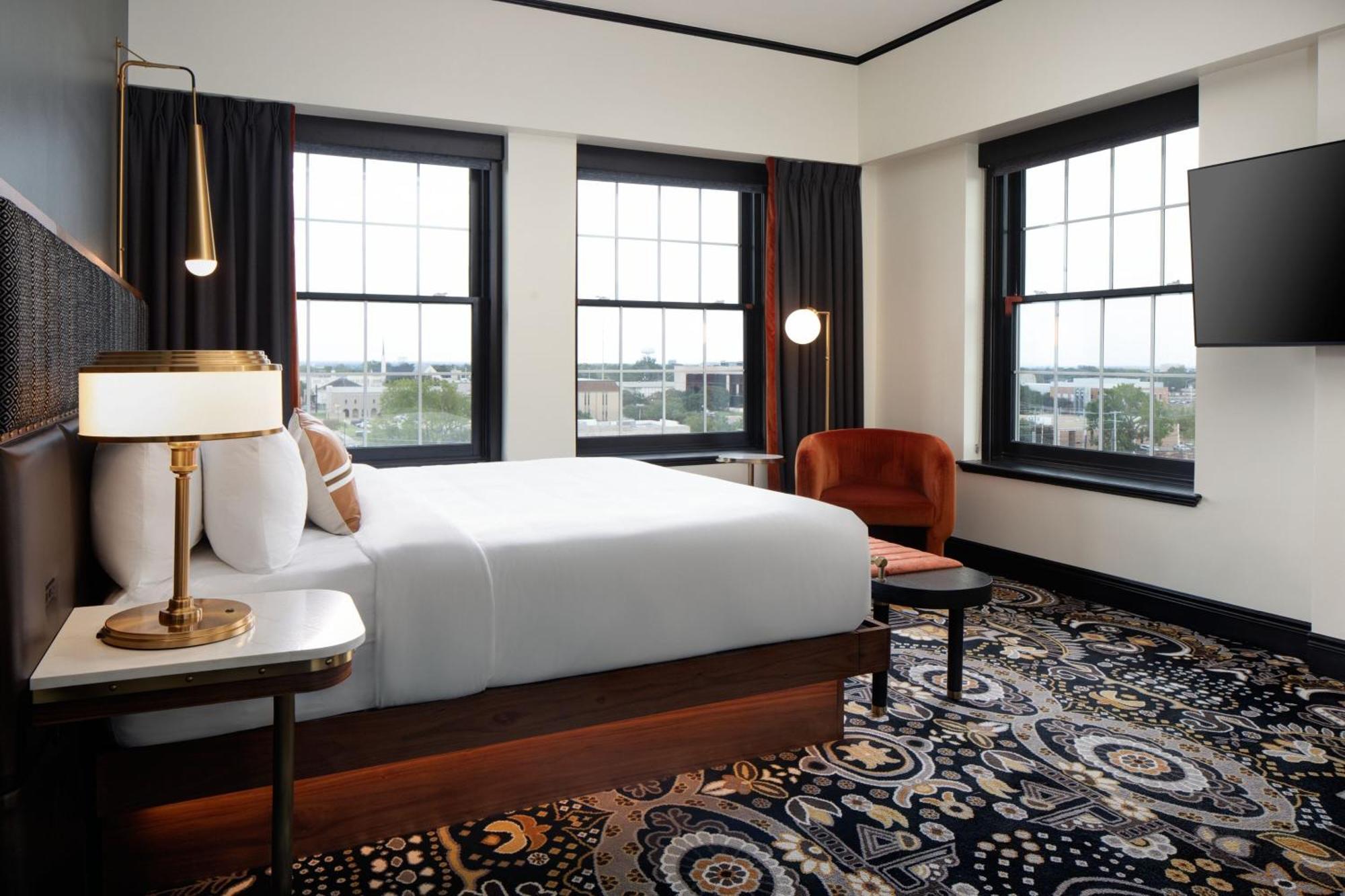 The Lasalle Hotel, Bryan College Station, A Tribute Portfolio Hotel エクステリア 写真