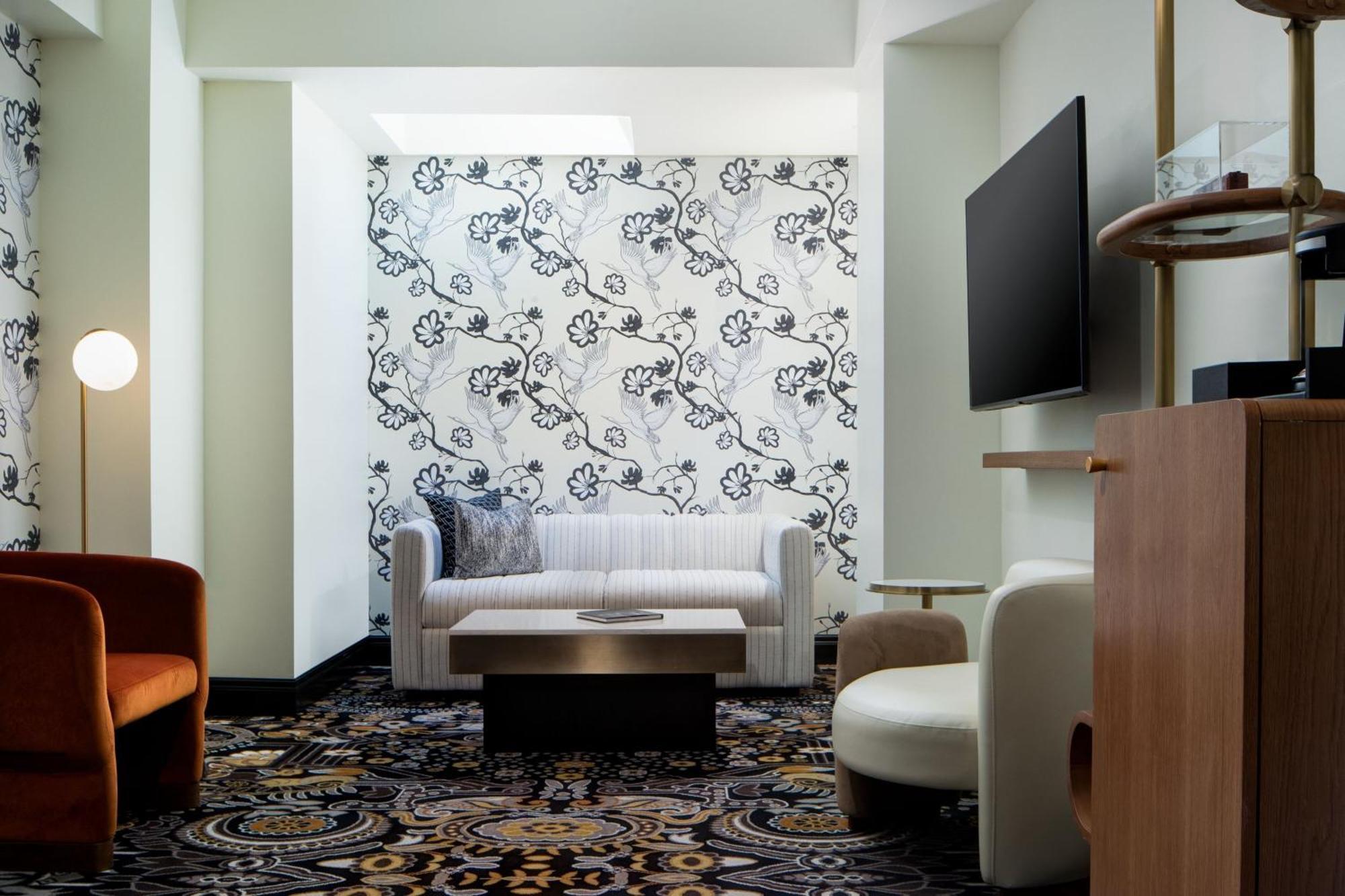The Lasalle Hotel, Bryan College Station, A Tribute Portfolio Hotel エクステリア 写真