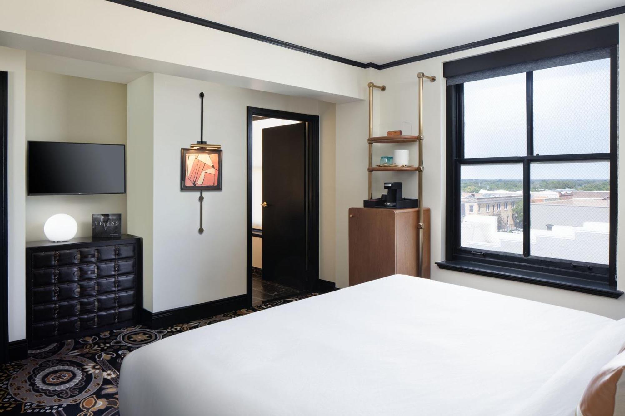 The Lasalle Hotel, Bryan College Station, A Tribute Portfolio Hotel エクステリア 写真